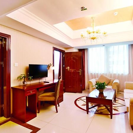 Vienna Hotel Shenzhen Railway Station ภายนอก รูปภาพ