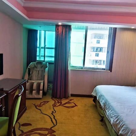 Vienna Hotel Shenzhen Railway Station ภายนอก รูปภาพ