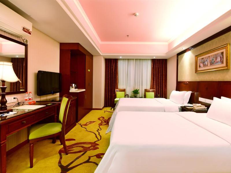 Vienna Hotel Shenzhen Railway Station ภายนอก รูปภาพ