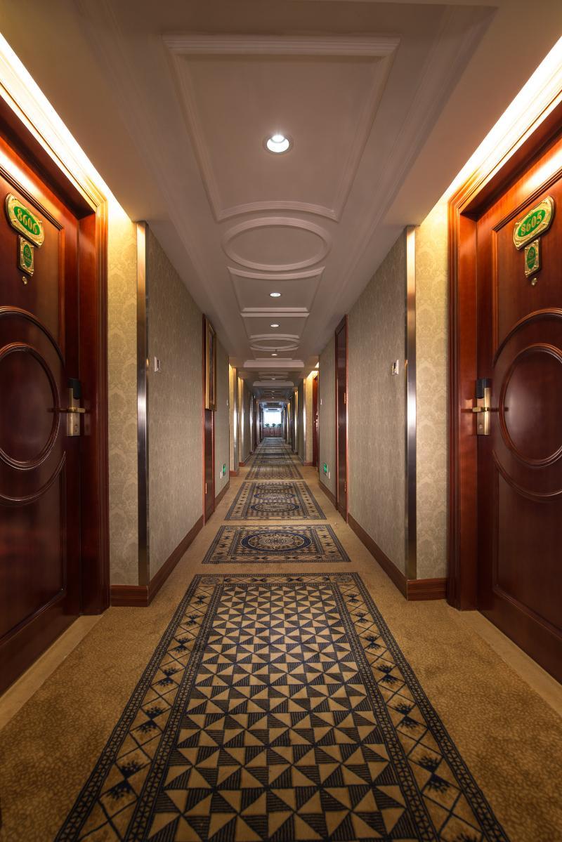 Vienna Hotel Shenzhen Railway Station ภายนอก รูปภาพ