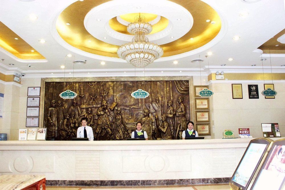 Vienna Hotel Shenzhen Railway Station ภายนอก รูปภาพ