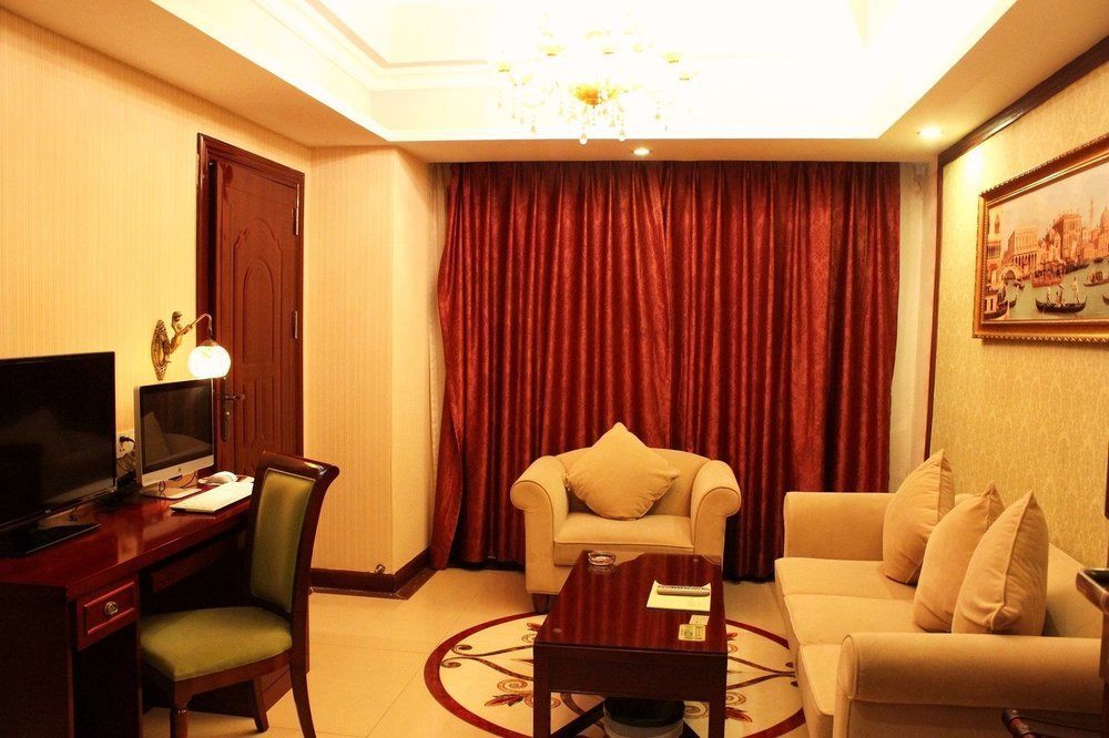 Vienna Hotel Shenzhen Railway Station ภายนอก รูปภาพ