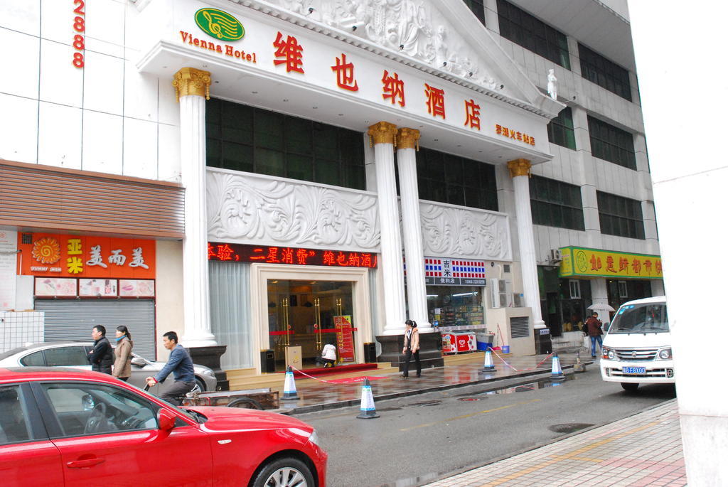 Vienna Hotel Shenzhen Railway Station ภายนอก รูปภาพ